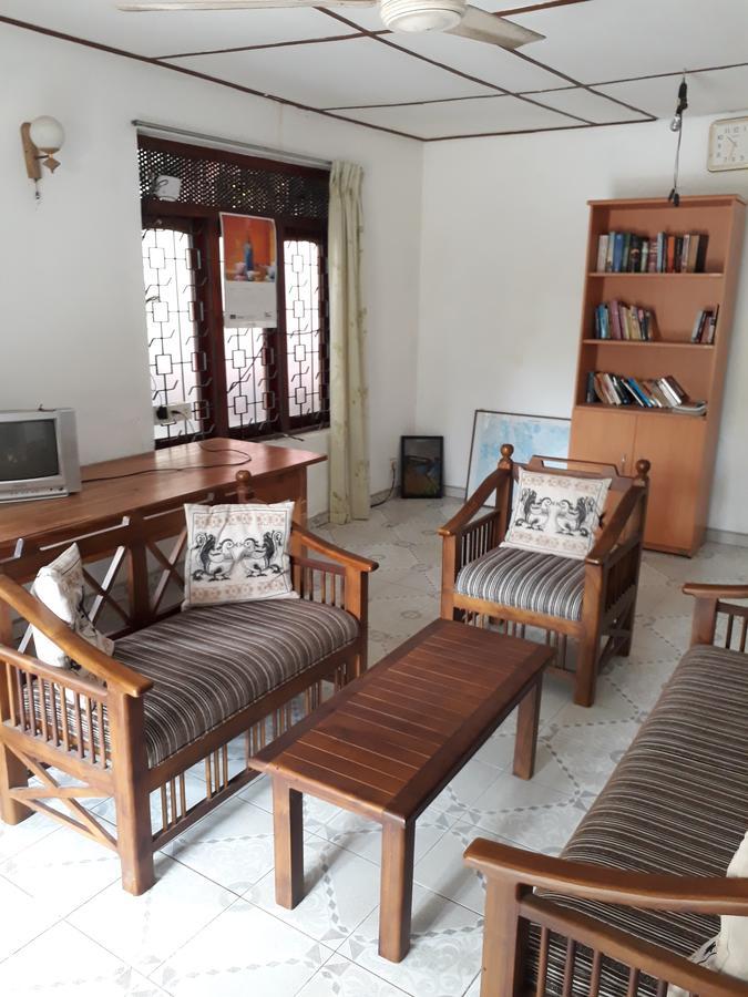 Traveller'S Home Hotel Tissamaharama Kültér fotó