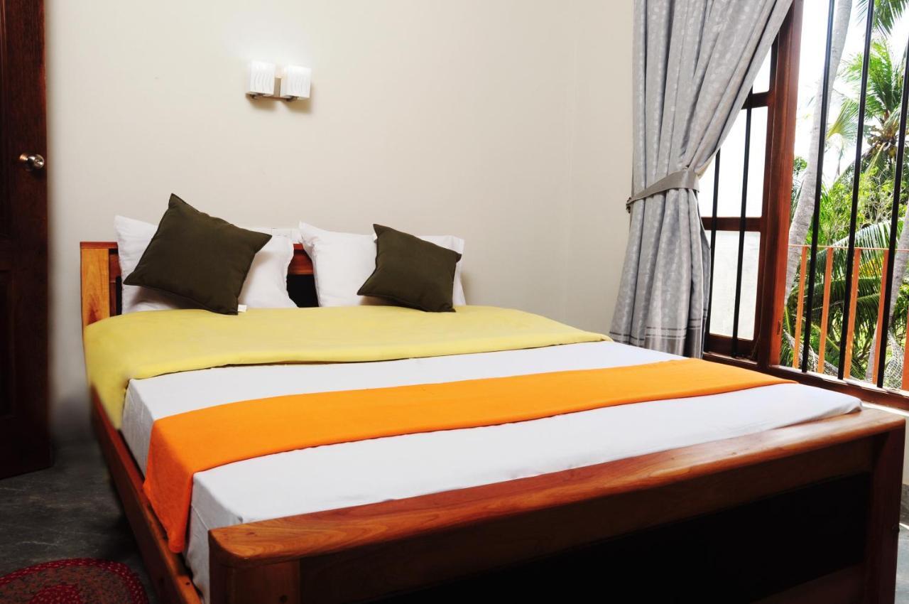 Traveller'S Home Hotel Tissamaharama Szoba fotó