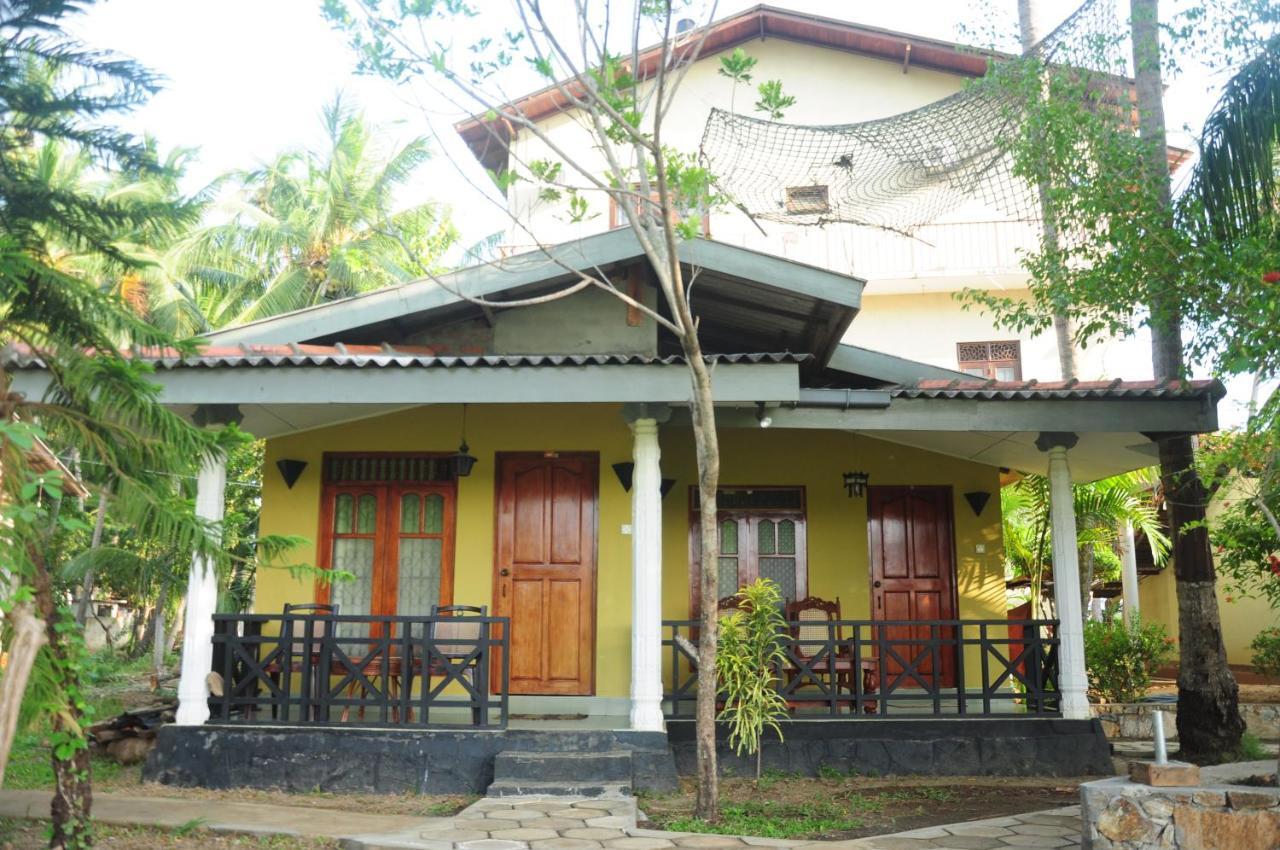 Traveller'S Home Hotel Tissamaharama Szoba fotó